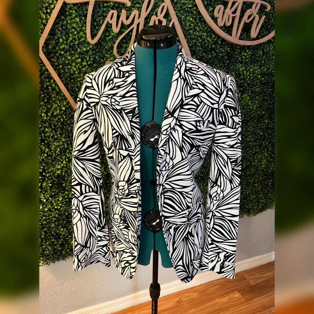 INC slim fit black and white floral blazer XS